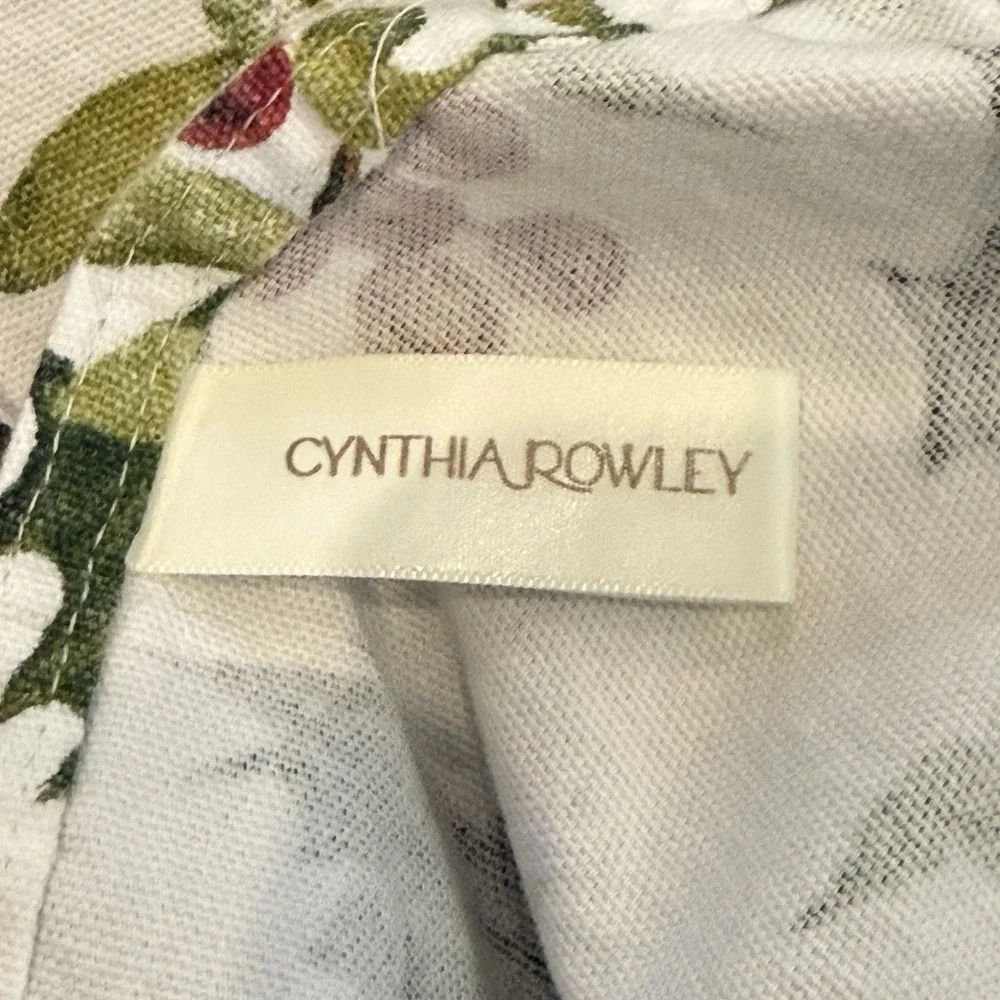 Cynthia Rowley Christmas Holiday Tablecloth 100% Cotton‎ Holly Gold Bells 75x61